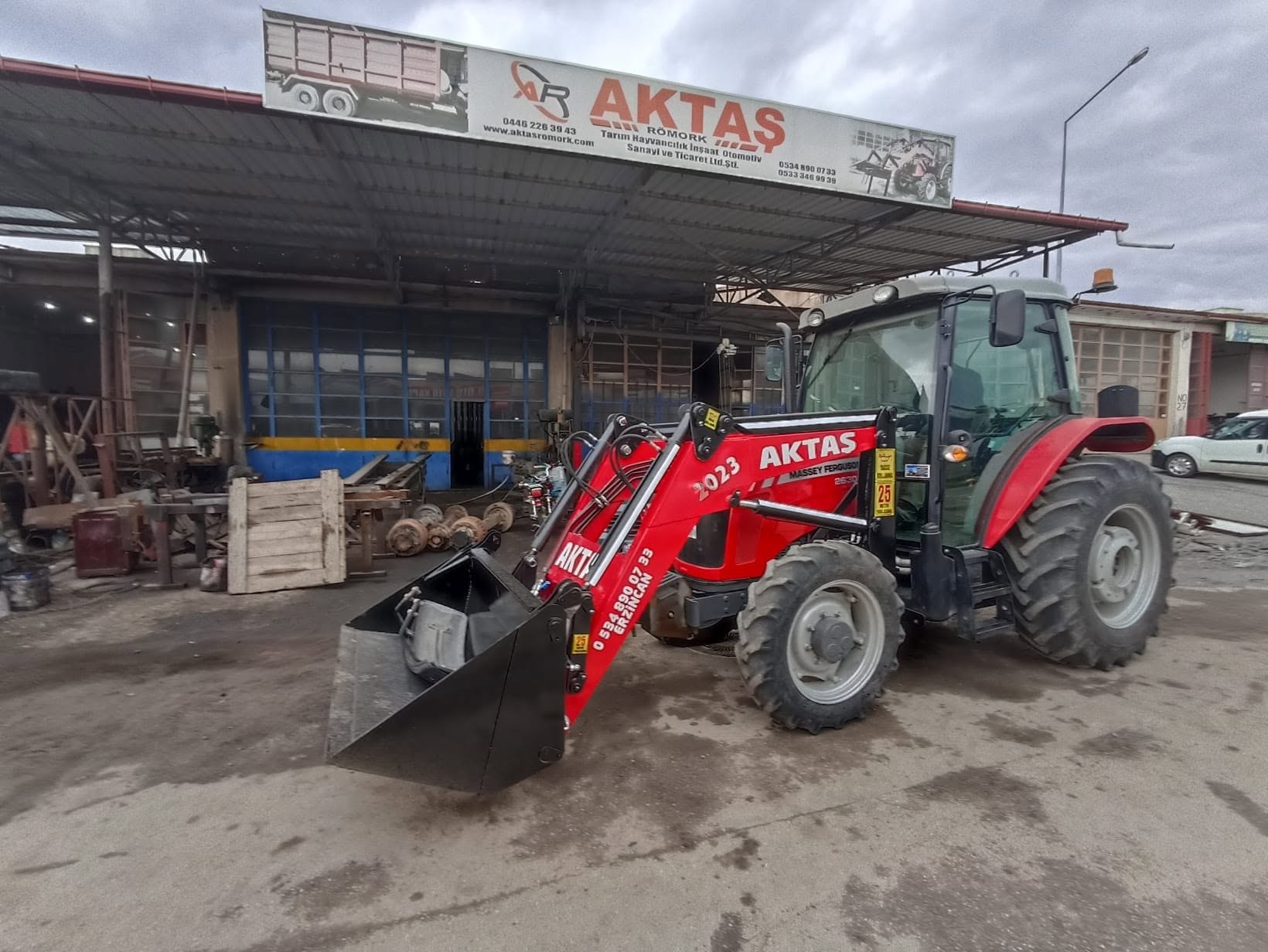 Akrom Tarım tarım makineleri ve römork üretimi fotoğrafı 0300