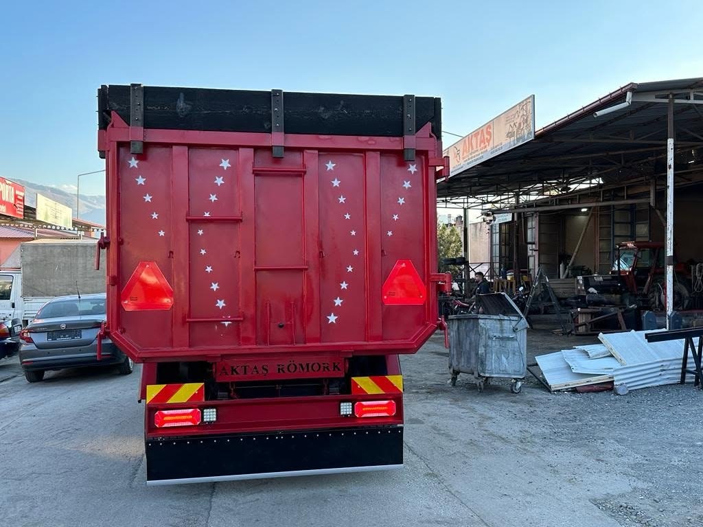 Akrom Tarım tarım makineleri ve römork üretimi fotoğrafı 0284