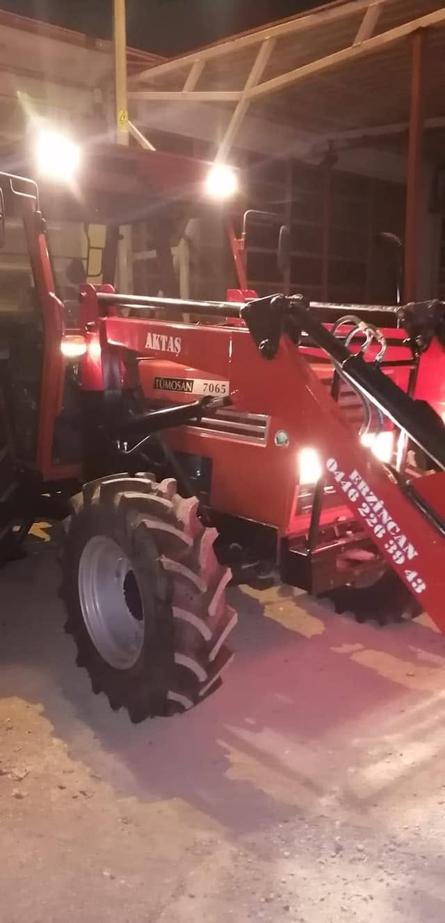 Akrom Tarım tarım makineleri ve römork üretimi fotoğrafı 0043